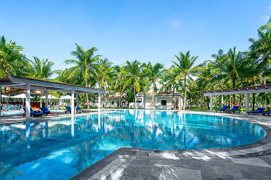 pool rmh le belhamy beach resort