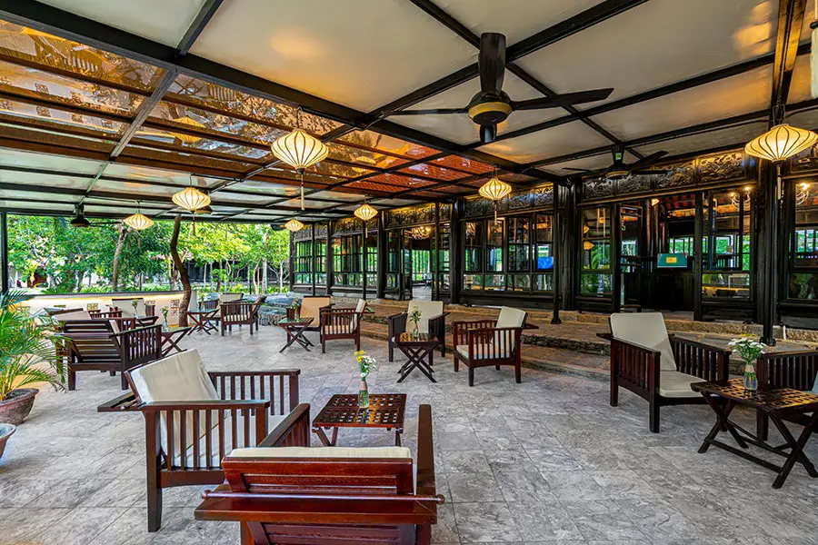 salon restaurant rmh le belhamy beach resort